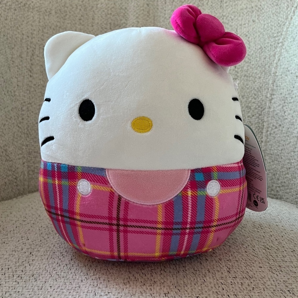 NWT Sanrio Squishmallows Hello Kitty